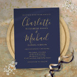 Cartão Postal De Convite Casamento De Script De Assinatura marinho Azul E D<br><div class="desc">Apresentando nomes de estilo de assinatura,  este marinho elegante,  azul e cartão postal de convite para casamento dourado pode ser personalizado com suas informações em letra chic. Projetado por Thisnotme©</div>