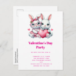 Cartão Postal De Convite Cute Bunnies Sharing a Heart Valentine's Party