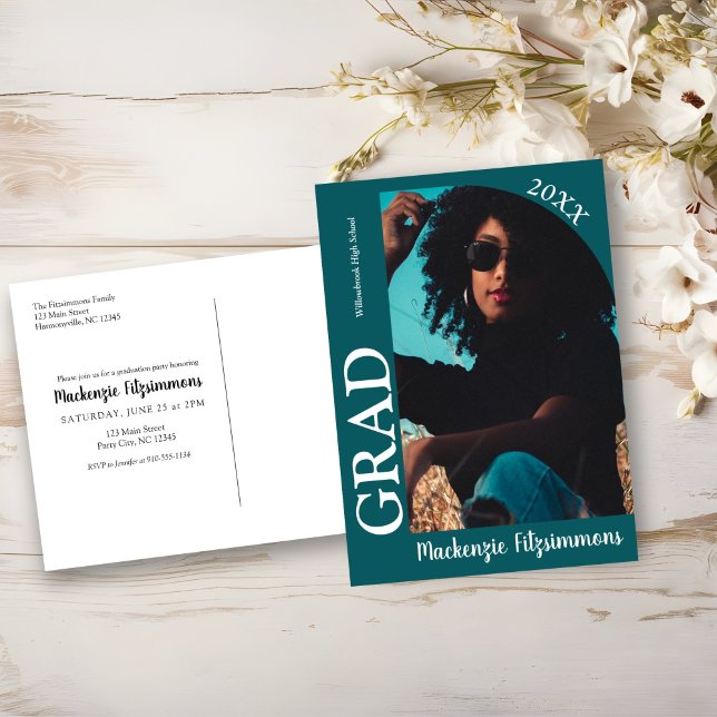 Cartão Postal de Convite de Formatura com Foto Ret (Teal Green Retro Photo Graduation Invitation Postcard)