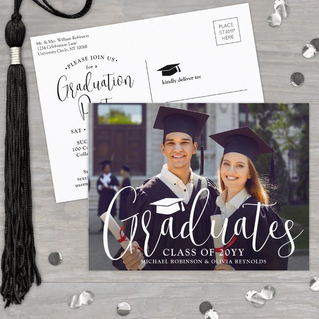 Cartão Postal De Convite Foto de Graduados com Roteiro Moderno de Conclusão (Criador carregado)