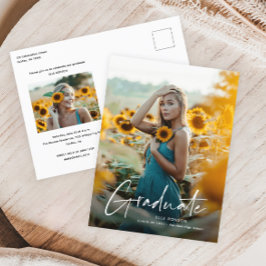 Cartão Postal De Convite Graduação de Foto Simples de Script Moderno