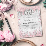 Cartão Postal De Convite Poeira cinzenta de prata rosa-prata<br><div class="desc">Um convite moderno, na moda e glamouroso para uma 60ª festa de aniversário. Um fundo de aspecto fino prateado, decorado com pó brilhante de prata rosa e falso. Personalize e adicione o seu nome e detalhes da festa. O número 60 é escrito com uma fonte de estilo de balão, script....</div>