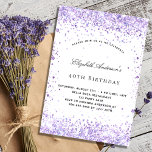 Cartão Postal De Convite Roteiro de poeira da lavanda violeta de aniversári<br><div class="desc">Para uma elegante festa de aniversário 40th (ou qualquer idade). Um fundo branco chic na frente. Decorado com brilho violeta. Personalize e adicione um nome e detalhes da parte. O nome é escrito com um script de estilo manuscrito. Voltar: cor violeta do fundo. Dica: Se você não quiser que pareça...</div>