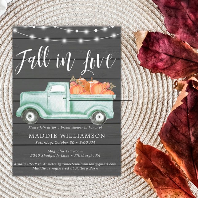 Cartão Postal De Convite Rustic Pumpkin Fall in Love  Bridal Shower Invite (Criador carregado)