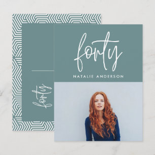 Cartão Postal De Convite Script simples de na moda aniversário de 40 anos 
