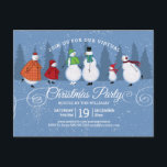 Cartão Postal De Convite Snowman, Festa de Natal Virtual, Pinheiros<br><div class="desc">Esta rústica Convite de festas virtual de Natal apresenta famílias de homens de neve patinando juntas num fundo azul de pinheiros e caindo neve. Personalize com todos os seus detalhes de festas de férias. Elaborado por artistas ©Tim Coffey e Susan Coffey.</div>