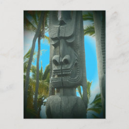 Cartão postal de estátua tiki sorridente