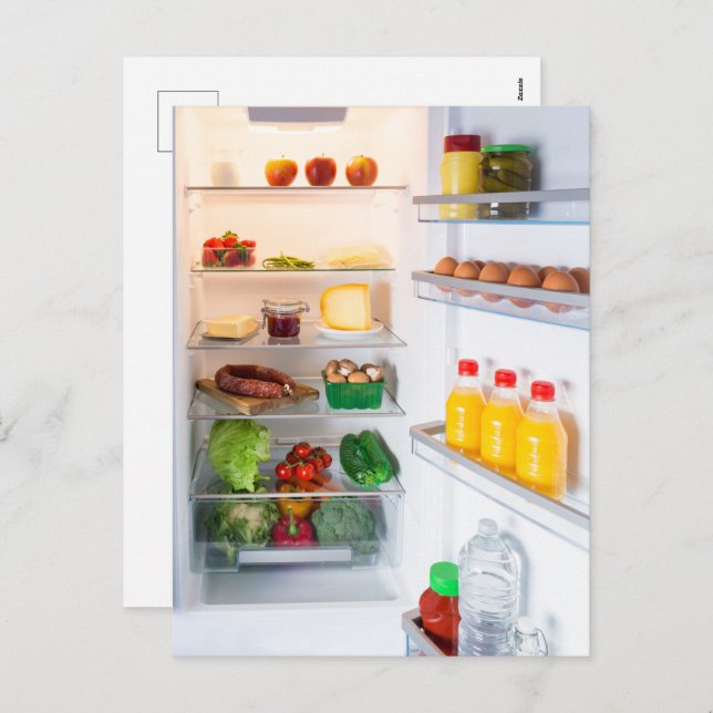 Cartão Postal De Festividades Abrir o frigorífico cheio de comida (Frente/Verso)