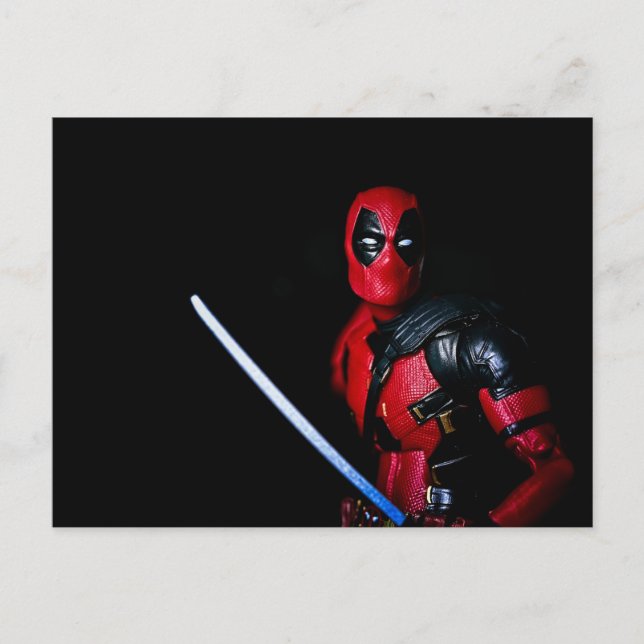 Cartão Postal De Festividades Anti-Herói legal com Fotografia de Brinquedo (Frente)