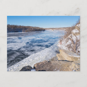 Cartão Postal De Festividades Atop cliff ignorando rio mississippi congelado