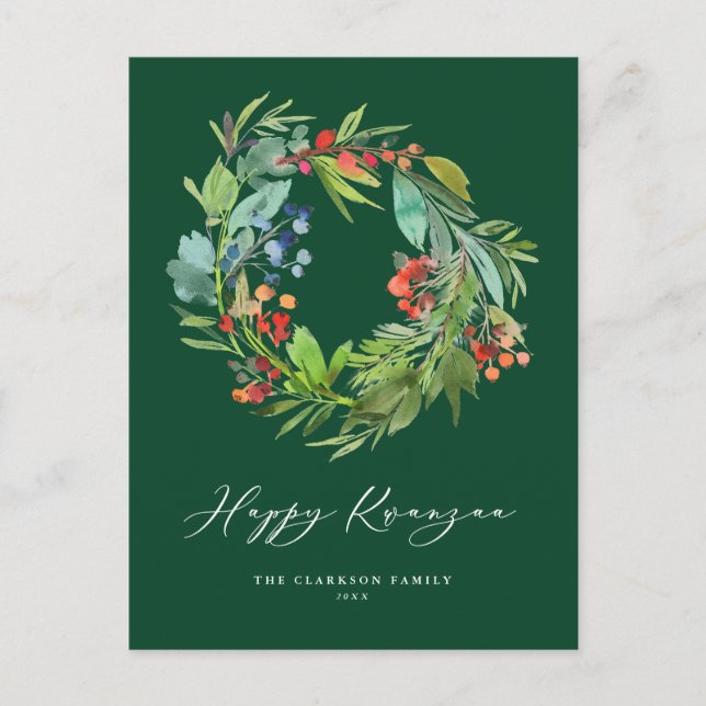 Cartão Postal De Festividades Berry e Greenery Wreath Green Happy Kwanzaa (Frente)