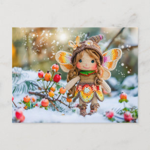 Cartão Postal De Festividades Boneca de Fada Crochê com Neve e Frutos de Rosa
