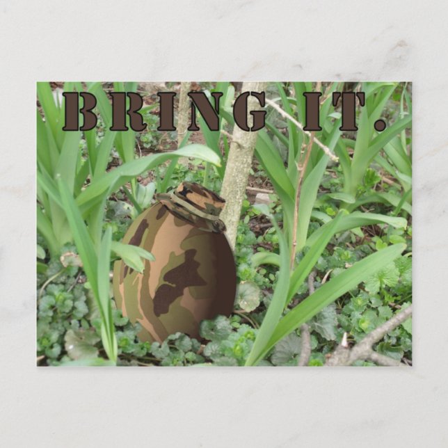 Cartão Postal De Festividades Camouflage Easter Egg. Bring On The Hunt. (Frente)