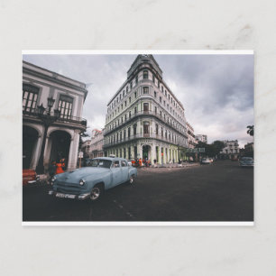 Cartão Postal De Festividades Carro vintage Clássico Azul Cityscape