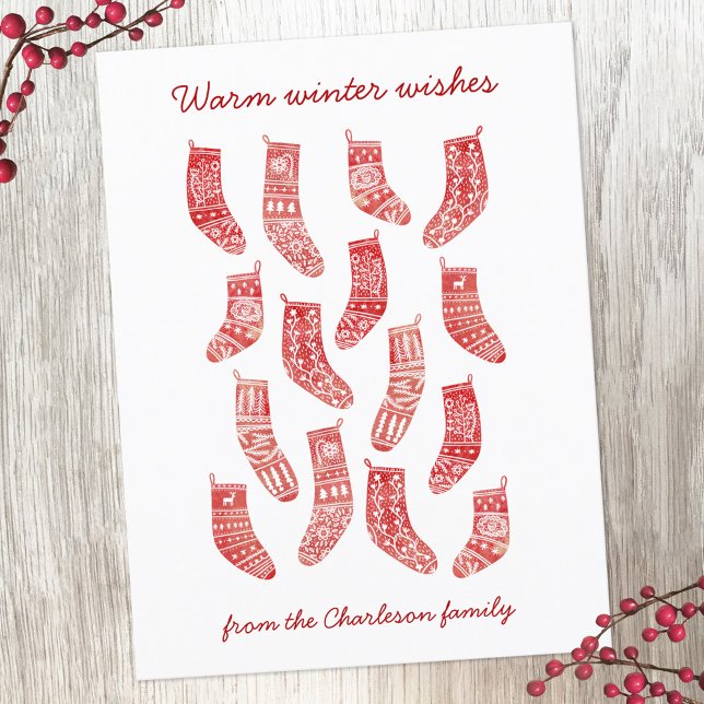 Cartão Postal De Festividades Cartão-postal de Natal nórdico (Nordic Christmas Stockings red and white personalized holiday postcard)