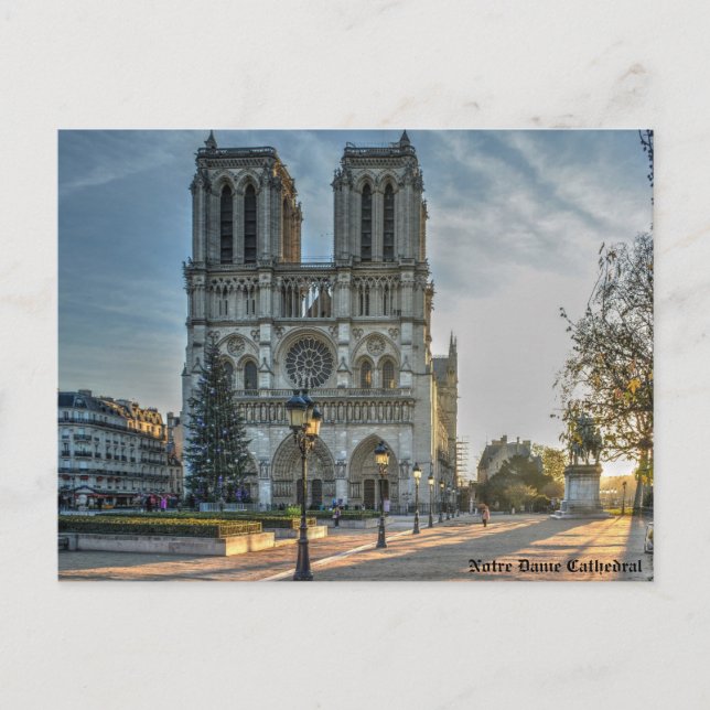 Cartão Postal De Festividades Catedral de Notre Dame (Frente)