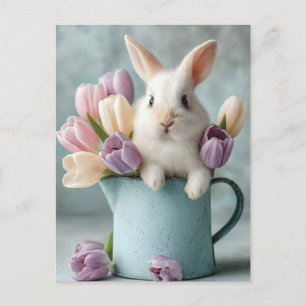 Cartão Postal De Festividades Coelhinho Adorável Peeking de um Pitcher de Tulips
