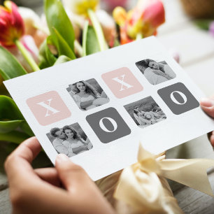 Cartão Postal De Festividades Colar XOXO de Cinzas e Foto do Casal e Pastel