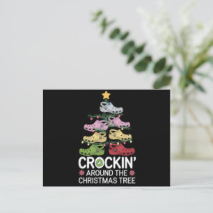 Cartão Postal De Festividades Cozinhando em Volta da Árvore de Natal
