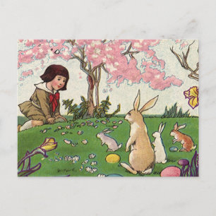 Cartão Postal De Festividades Criança Vintage numa Caça de Ovos de Páscoa com