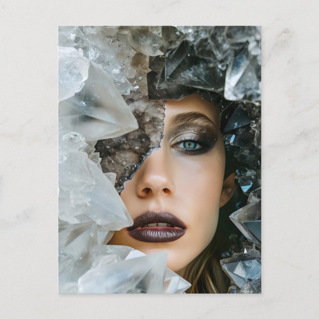 Cartão Postal De Festividades Cristalina Adorada com Cristais Minerais (Frente)