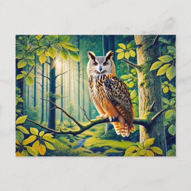 Cartão Postal De Festividades Eagle Owl na Floresta (Frente)