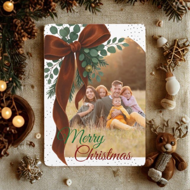 Cartão Postal De Festividades Elegant Red Bow with Greenery Photo Christmas  (Criador carregado)