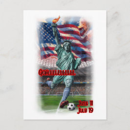 Cartão Postal De Festividades Estátua da Liberdade jogando Futebol em uma