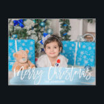 Cartão Postal De Festividades Família de Feriados Felizes de Natal Azul | FOTO<br><div class="desc">Cartões postais de Cartões de natal Elegante Personalizado Moderno. Adicione sua foto (foto) e mensagem no verso. MERRY CHRISTMAS em letras modernas de escrita de caligrafia branca e falso enfarte metálico de folha azul. Cartaz perfeito de Natal / Natal / Hanukkah para enviar sua família e amigos.</div>