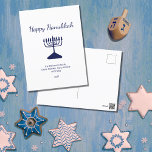 Cartão Postal De Festividades Feliz Hanukkah Simple Blue Menorah<br><div class="desc">Cartão-postal Feliz Hanukkah Holiday,  com uma simples menorah azul e design de tipografia de script. Com a inscrição personalizável azul,  você pode adicionar suas próprias informações. Uma forma festiva de enviar bons desejos aos amigos e entes queridos.</div>