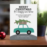 Cartão Postal De Festividades Feliz Natal e um novo endereço residencial movendo<br><div class="desc">Um Cartões de natal moderno ilustrando um carro movendo presentes e uma árvore.</div>