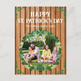 Cartão Postal De Festividades Feliz Rua. Dia de Patrick Shamrocks Família uma fo