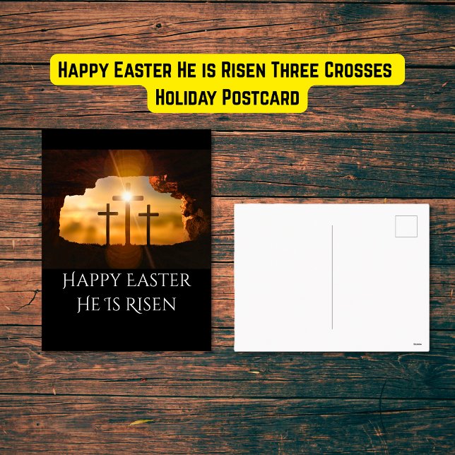 Cartão Postal De Festividades Felz pascoa Ele está riscado três cruzamentos (Happy Easter He is Risen Three Crosses Holiday Postcard)
