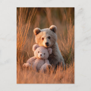 Cartão Postal De Festividades Filhote de Urso Bonitinho Abraçando um Ursinho de