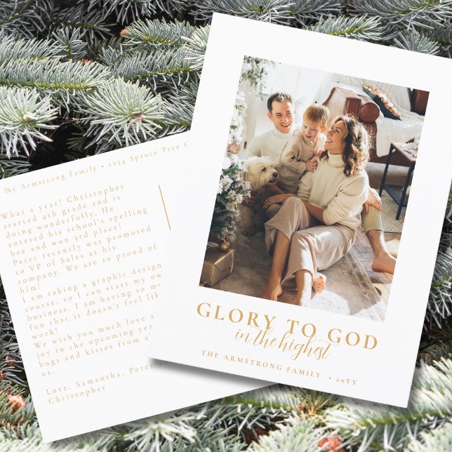 Cartão Postal De Festividades Foto de Natal Religioso do Script Dourado Moderno (Religious Christmas postcard in simple, minimalist style with family photo and Bible verse)