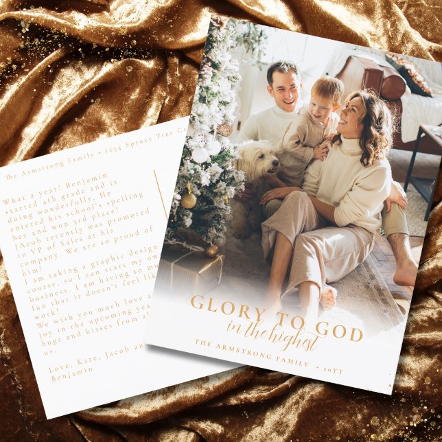 Cartão Postal De Festividades Foto de Natal Religioso do Script Dourado Moderno (Simple, modern, religious Christmas postcard with photo and Bible verse)