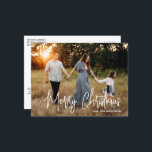 Cartão Postal De Festividades Foto de Script Elegante no Natal Moderno<br><div class="desc">Cartão postal de Natal com fotos modernas,  com um design simples e mínimo,  com a saudação "Feliz Natal" em um roteiro elegante,  junto com o nome da sua família.</div>