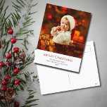 Cartão Postal De Festividades Foto do bebê moderno Natal festivo<br><div class="desc">Cartaz de Natal Moderno e Feliz, Feriado de Bebê Feriado Feriado, com tema fotográfico e design de tipografia vermelha. Com a inscrição personalizável, você pode adicionar seu próprio texto. Você também muda a foto com a sua para torná-la sua. Excelente de enviar desejos festivos de férias para amigos e entes...</div>
