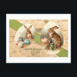 Cartão Postal De Festividades Funny Vintage Bunnies pintando ovos de Páscoa<br><div class="desc">Dois coelhos marrons bonitos,  um óculos de visto,  pintando ovos de Páscoa em insetos em forma de ovo sobre um fundo de madeira com texto de Felz pascoa.</div>