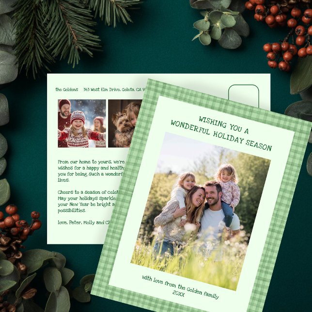 Cartão Postal De Festividades Ginga Chique Verde Natal Personalizado 3 Foto (Chic Gingham Green Christmas Custom 3 Photo Holiday Postcard
)