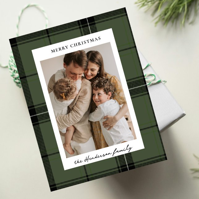 Cartão Postal De Festividades Green Plaid Custom Vertical Photo Christmas (Criador carregado)