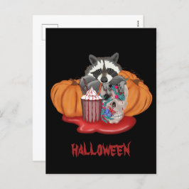 Cartão Postal De Festividades Guaxinim de Halloween com caveira e abóboras 