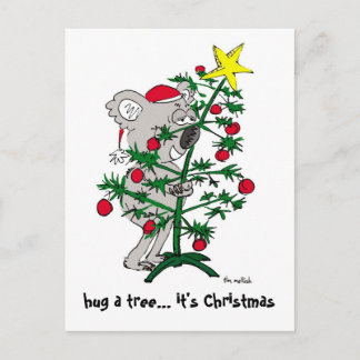 Cartão Postal De Festividades Koala bear hugging a Christmas tree