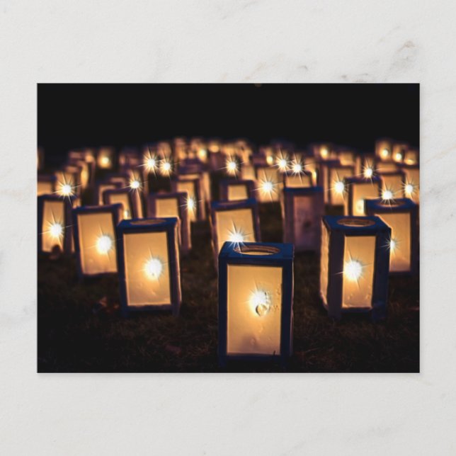 Cartão Postal De Festividades Luminárias de Natal à Noite (Frente)