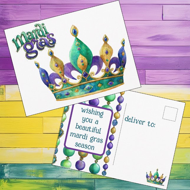 Cartão Postal De Festividades Mardi Gras Greeting with Crown and Beads (Customize this Mardi Gras postcard featuring a cute Mardi Gras Crown and Mardi Gras beads.)