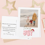 Cartão Postal De Festividades Mínimo Retro Rosa 1 Foto de Joia da Paz Natal<br><div class="desc">Esta design de Paz e Joy festiva foi criada usando uma fonte moderna e divertida e minha letra de bloco escrita em um estilo retrorreflector em cor-de-rosa e vermelha tocada com minha mão pintou o chapéu de Papai Noel com sombra e bagas para fazer sua foto de família brilhar como...</div>