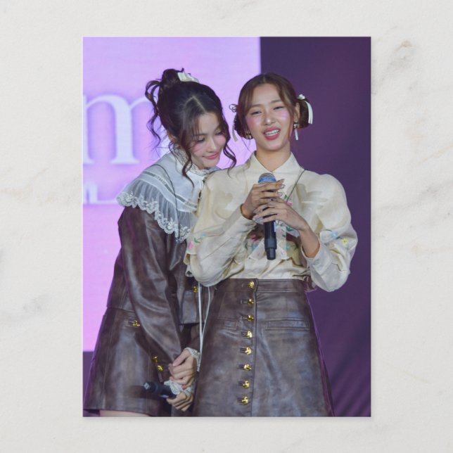 Cartão Postal De Festividades NamtanFilm Girl Love (Frente)