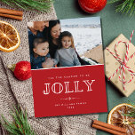 Cartão Postal De Festividades Natal da família Jolly Modern<br><div class="desc">Um cartão-postal de saudação de Natal moderno em vermelho é a estação a ser alegre design. Adicione sua foto,  nomes e o ano à frente do cartão. Mais texto e seu endereço de retorno podem ser adicionados à parte traseira,  que está em uma design de xadrez de coordenação.</div>