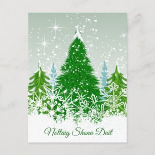 Cartão Postal De Festividades Natal irlandês, árvores verdes de abeto nevado