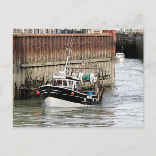 Cartão Postal De Festividades Navio de pesca no Le Tréport, em França